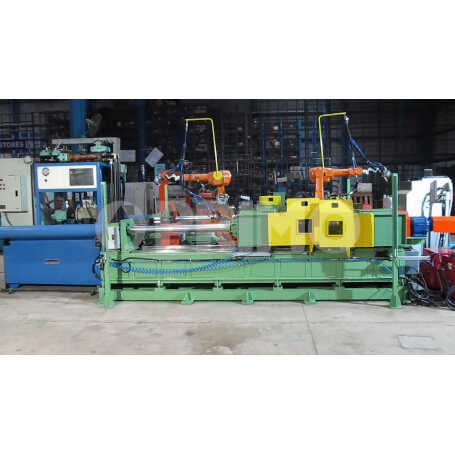 PROPELLAR SHAFT WELDING MACHINE WITH TWIN ROBOTS TWIN STATION AND LASER SEAM TRACKING 